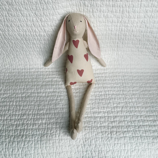18" Sand Heart Rabbit in Mauve Pink
