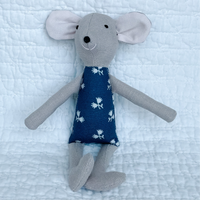 8" Tan Snow in Summer Mouse in Blue