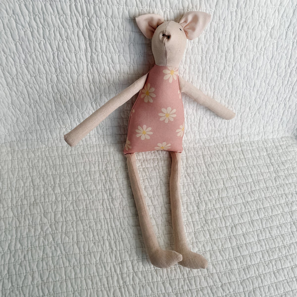 18" Pale Pink Pig in Pink Daisy