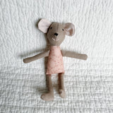 8" Clay XOXO Mouse in Pink