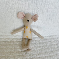 8" Sand Yellow Heart Mouse