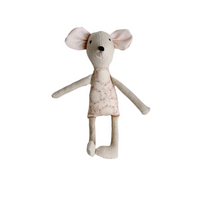 8" Sand XOXO Mouse in Cream