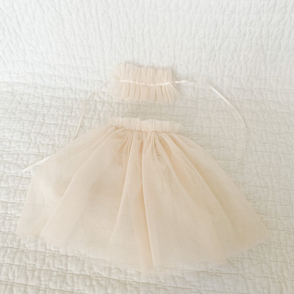 18" Fairy Dress and Neck Ruffle in Matte Ivory